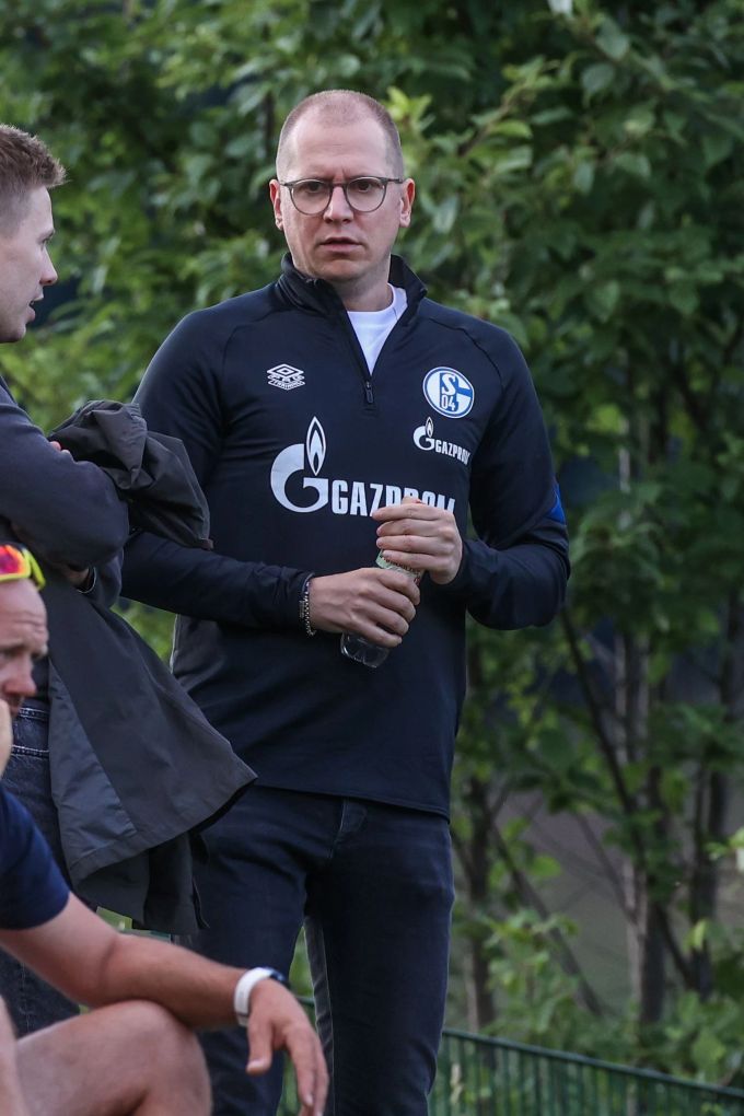 André Hechelmann steigt auf Schalke zum Sportdirektor auf. Schalke