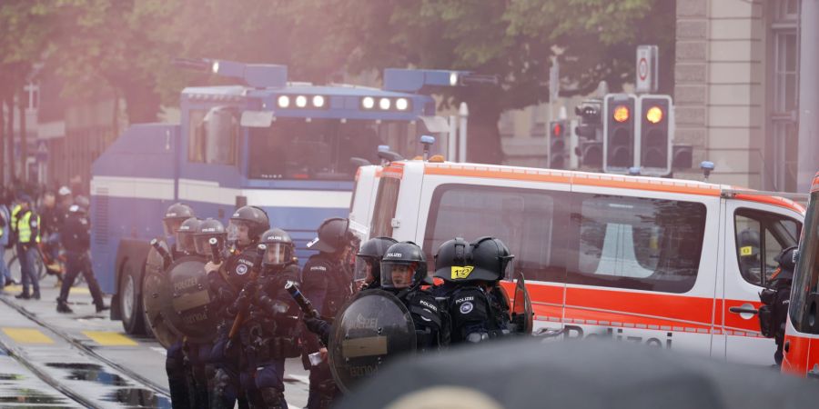 Die Polizei griff am 1. Mai in Zürich hart durch.