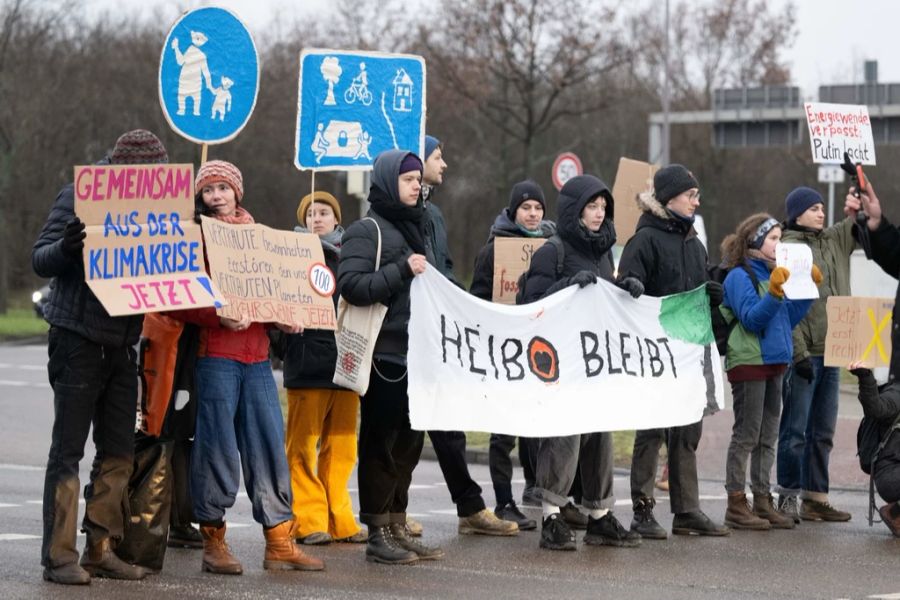 «Heibo» – benannt nach dem Waldstück Heidebogen – ist ein Camp von Klimaschützern in Sachsen.