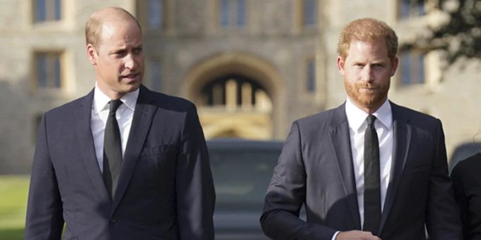 Wegen Memoiren - Prinz William fühlt sich noch immer von Harry verraten