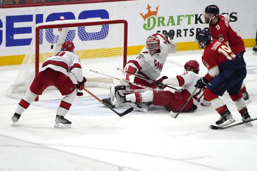 NHL Florida Panthers Hurricanes