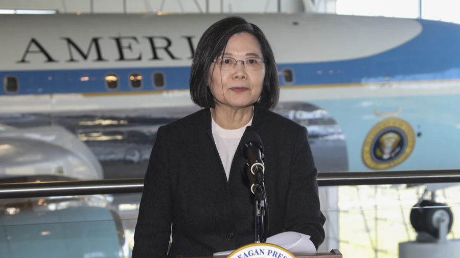 Am Mittwoch, 5. April 2023, besuchte Taiwans Präsidentin Tsai Ing-wen Simi Valley im US-Bundesstaat Kalifornien, wo sie den Vorsitzenden des Repräsentantenhauses, Kevin McCarthy, traf. Tage