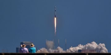 Start SpaceX Rakete