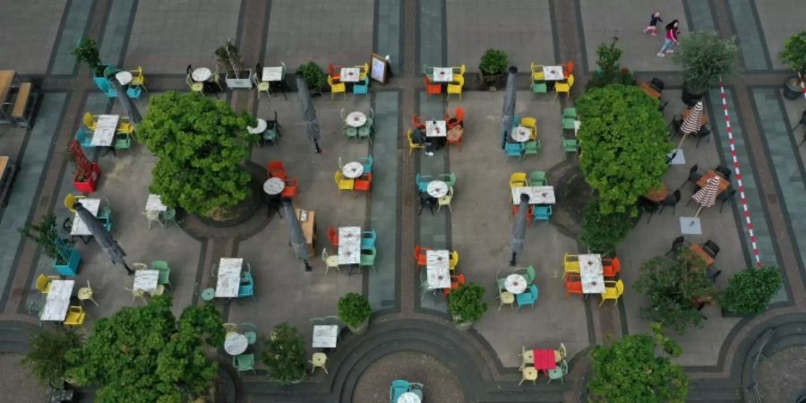Café mit Abstand