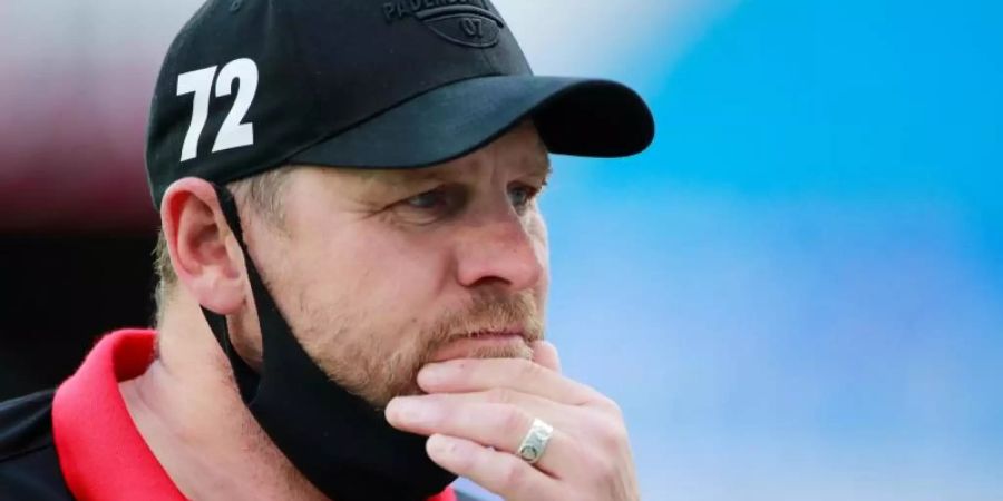 Soll auch beim Abstieg Trainer in Paderborn bleiben: Steffen Baumgart. Foto: Hannibal Hanschke/reuters/Pool/dpa