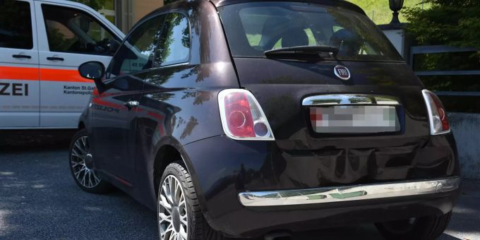 Beifahrerin bei Auffahrkollision verletzt. Beifahrerin bei Auffahrkollision verletzt