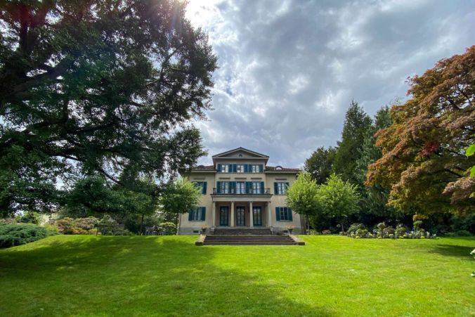 Der hintere Eingang der Villa Isler.