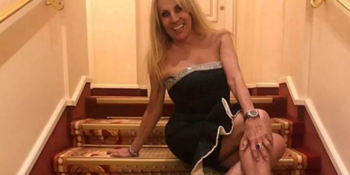 «24 Karat vergoldet» - Vera Dilliers Gäste sitzen auf Gold-Klo!