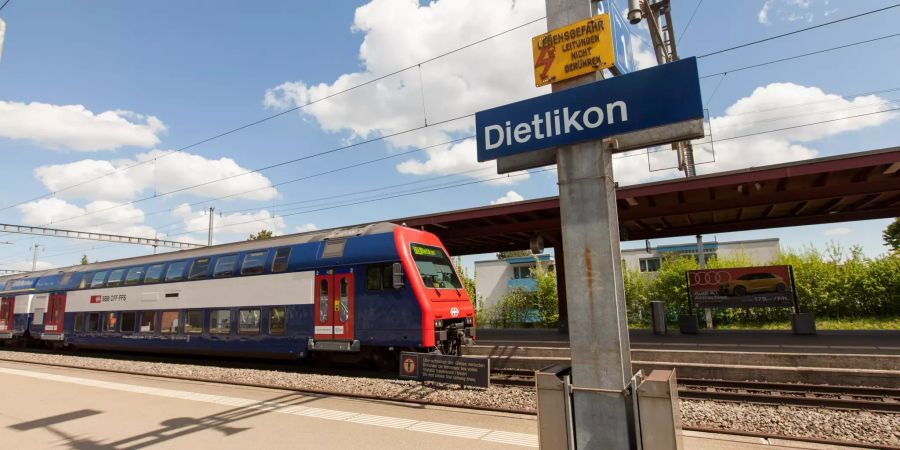 Der Bahnhof Dietlikon.