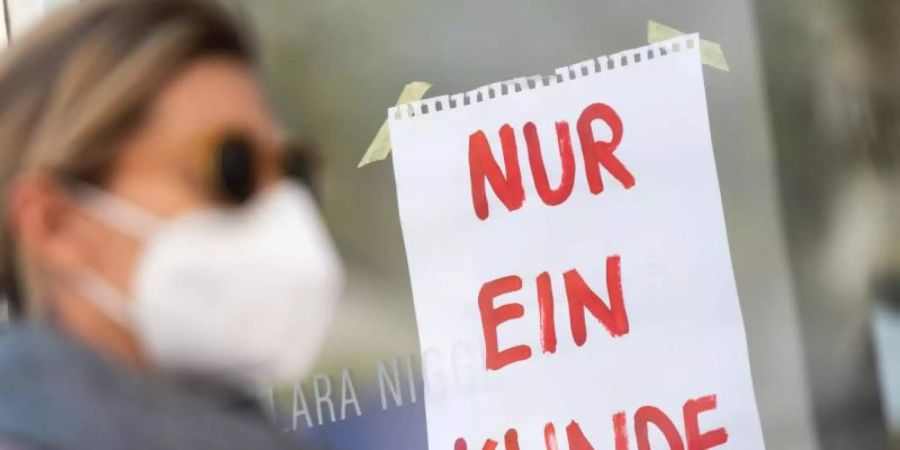 Bei den Anti-Corona-Massnahmen unterscheiden sich die Regeln teilweise von Bundesland zu Bundesland. Foto: Peter Kneffel/dpa