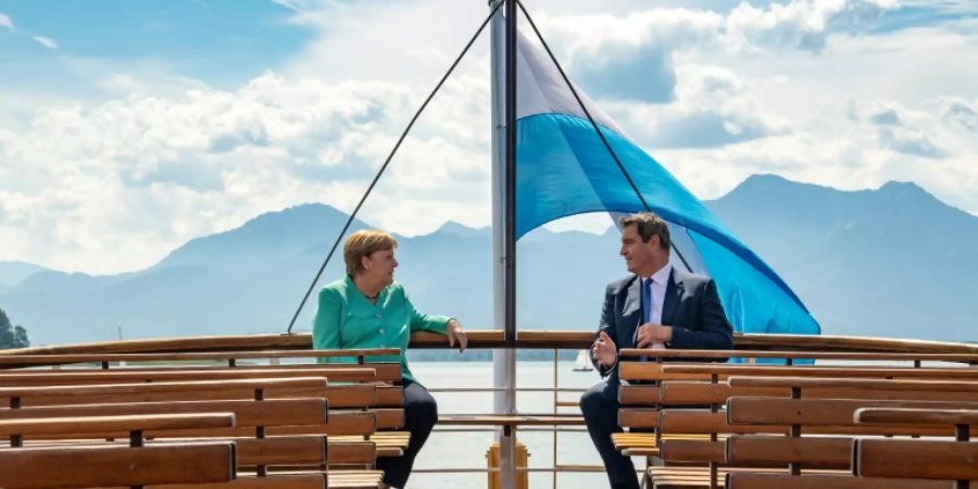 Merkel und Söder bei der Überfahrt nach Herrenchiemsee