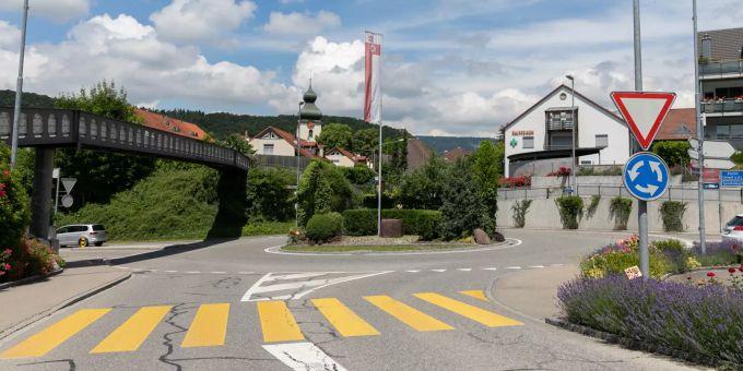Kreisel in Würenlos. Kreisel in Würenlos.