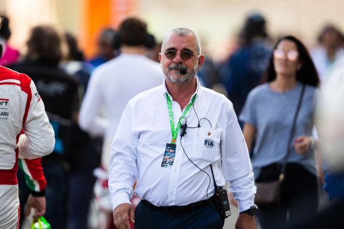 Eduardo Freitas ist neben seiner Funktion als Rennleiter der WEC neu auch in der Formel 1 im Einsatz. Eduardo Freitas Formel 1