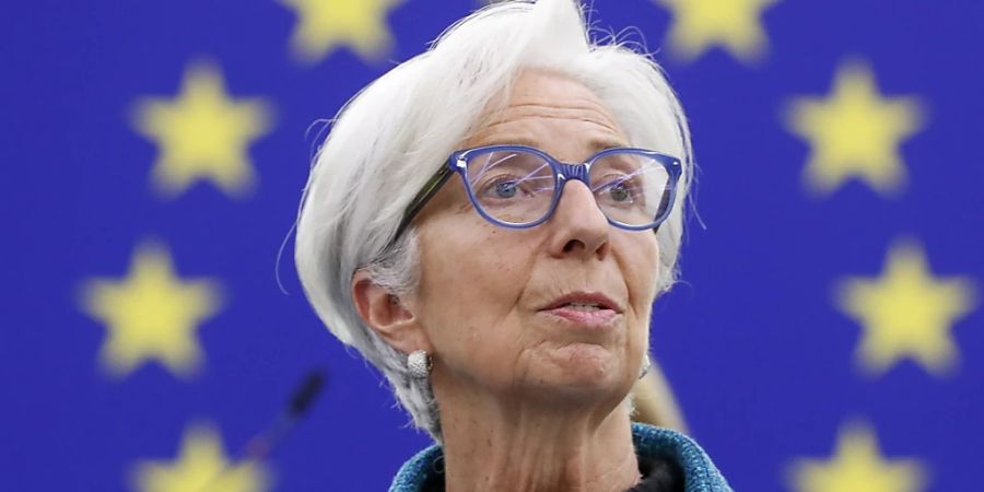 Die hohen Inflationsraten in Europa bereiten der EZB-Präsidentin Christine Lagarde Sorgen. Die Europäische Zentralbank will dennoch nur schrittweise die Geldpolitik straffen. (Archivbild)