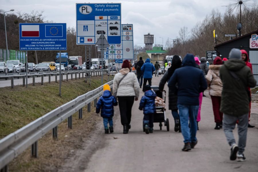 Auch bei Schwangerschaften nach einer Vergewaltigung darf in Polen nur mit der Erlaubnis eines Staatsanwalts abgetrieben werrden.