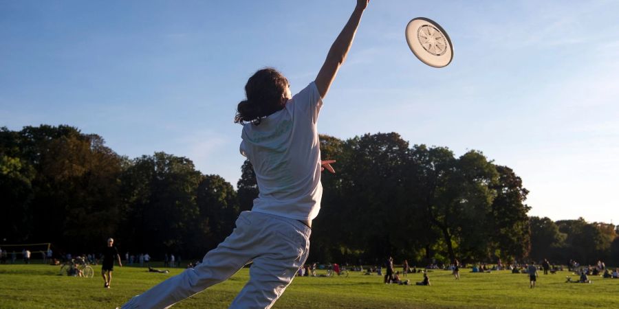 Vielen Menschen ist die eigene Gesundheit wichtiger als die grosse Liebe im Leben - auch Reisen und Eigenheim spielen eine Rolle.
