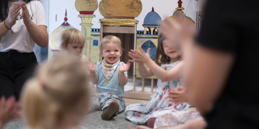 Viele Kindertagesstätten leiden derzeit unter den Corona-bedingten Personal-Ausfällen.