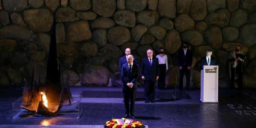 Scholz in der Holocaust-Gedenkstätte Yad Vashem