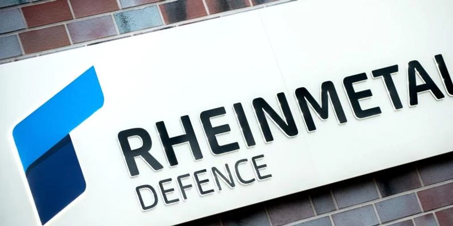 Das Logo von Rheinmetall Defence. Foto: Hauke-Christian Dittrich/dpa