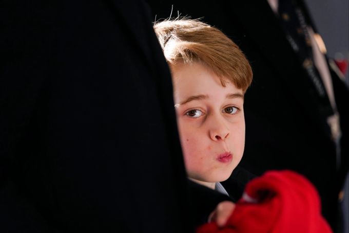 Langeweile? Könnte dem Gesichtsausdruck von Prinz George nach zu urteilen, durchaus gerade herrschen. Prinz George William Kate