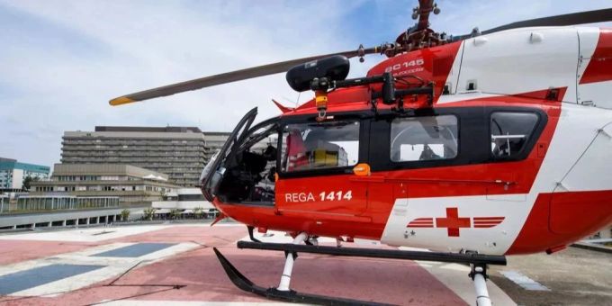 Die Rega sucht zusammen mit der regionalen Alpinen Rettung nach dem Vermissten. (Symbolbild) Rega