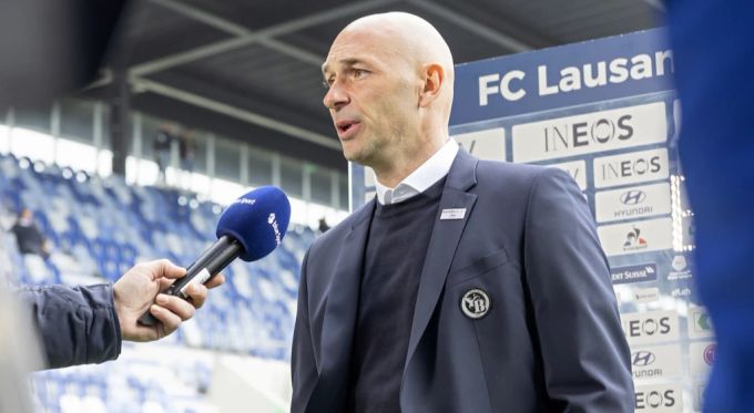 Matteo Vanetta, neuer Trainer von YB, gibt vor dem Spiel ein Interview. YB Vanetta