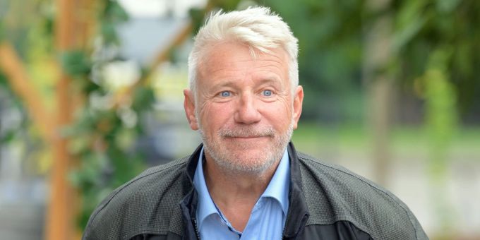 Schauspieler Jörg Schüttauf hat verraten, wo er seine Auszeichnungen stehen hat. Schauspieler Jörg Schüttauf hat verraten, wo er seine Auszeichnungen stehen hat.