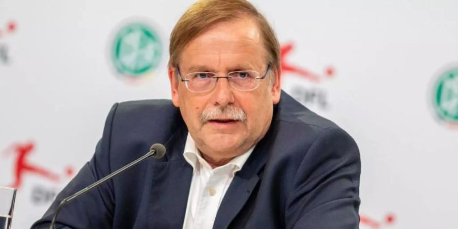 Rainer Koch ist deutlich gegen eine mögliche Ablösesumme für einen Bundestrainer. Foto: Andreas Gora/dpa