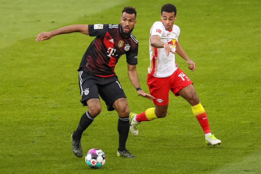 Eric Maxim Choupo-Moting (l.) ersetzt beim Rekordmeister den verletzten Robert Lewandowski.