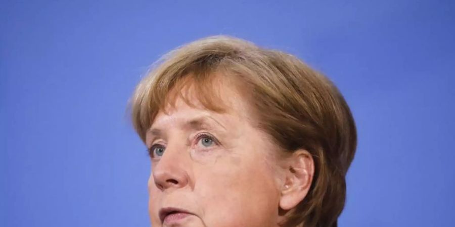 «Mit unserem Verhalten können wir das starke Wachstum der Infektionszahlen wieder bremsen», sagt Kanzlerin Merkel. Foto: Markus Schreiber/AP POOL/dpa