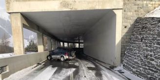 Zernez GR - Selbstunfall auf Ofenpassstrasse