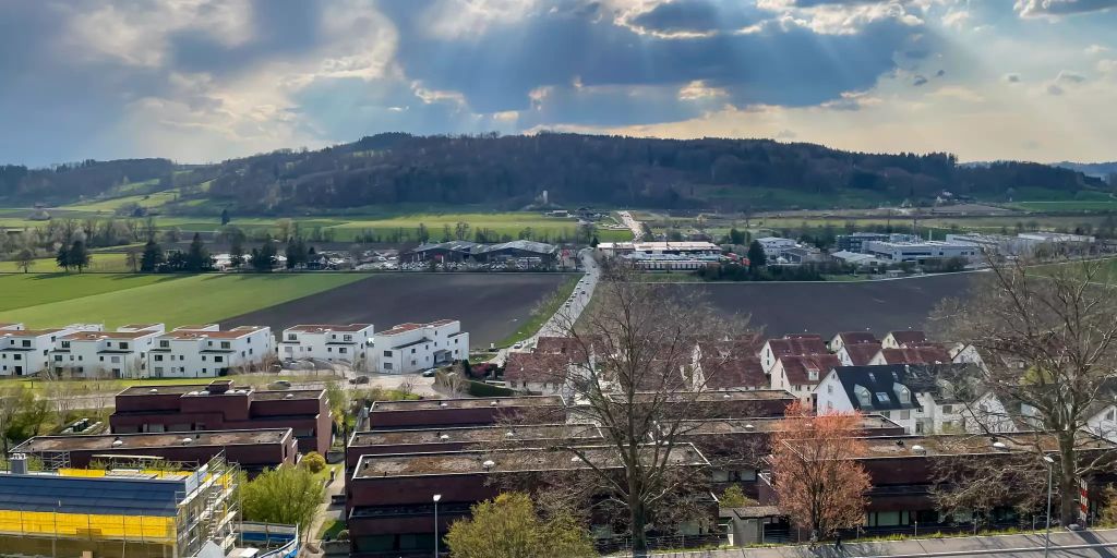 Fahrleitungs und Stromeinspeisungerneuerungen in Stallikon