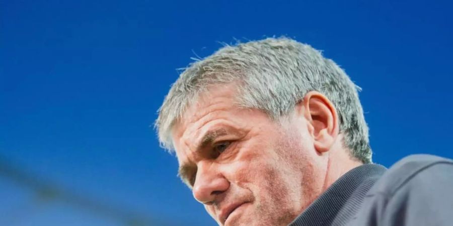 Friedhelm Funkel wird laut eigener Aussage nicht neuer Trainer beim 1. FC Köln. Foto: Rolf Vennenbernd/dpa