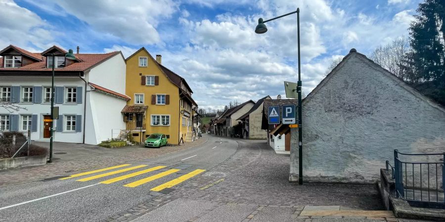 im Dorfzentrum vom Ziefen.