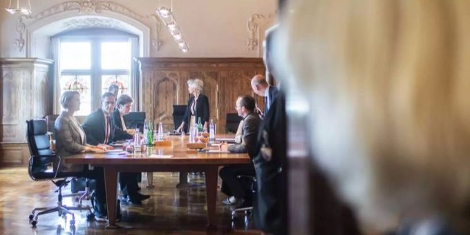 Blick in den Regierungsratssaal des Kantons Zürich. (Symbolbild) staatssekretariat für wirtschaft seco
