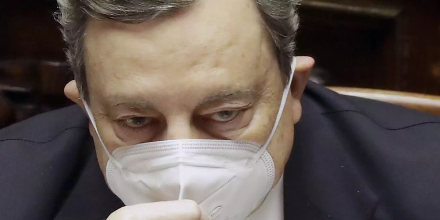 Mario Draghi, Ministerpräsident von Italien, nimmt an einer Sitzung im Parlament teil. Foto: Andrew Medichini/AP/dpa