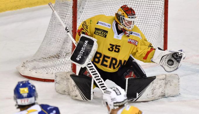Sicherer Rückhalt für den SCB: Goalie Tomi Karhunen. SCB