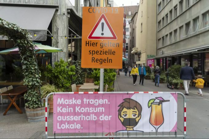Konsum ist in der Steinenvorstadt wieder erlaubt, aber nur mit speziellen Regeln. basel
