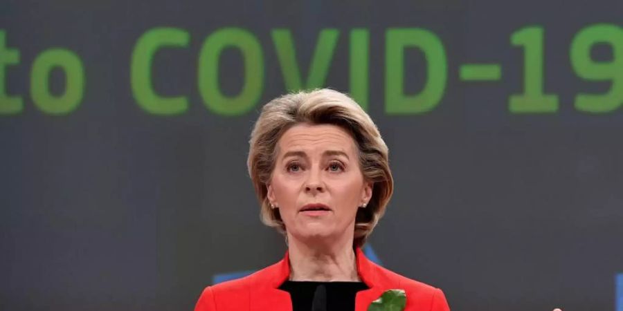 EU-Kommissionschefin Ursula von der Leyen hatte in der vergangenen Woche mit Impfstoff-Exportverboten gedroht. Foto: John Thys/Pool AFP/dpa