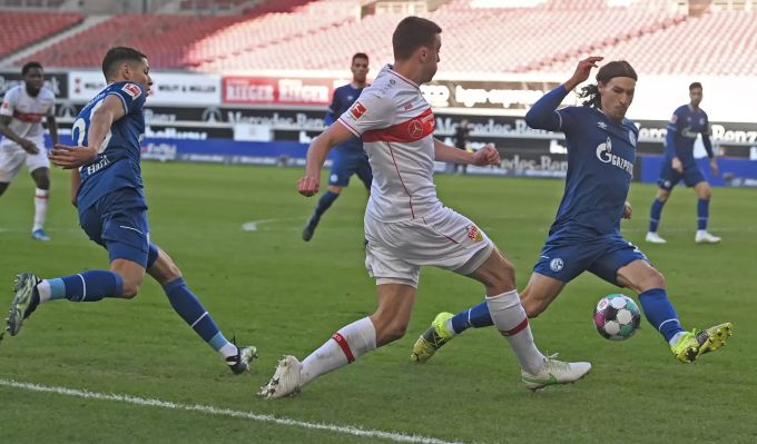 Schalke 04 gegen den VfB Stuttgart. VfB Stuttgart Schalke 04