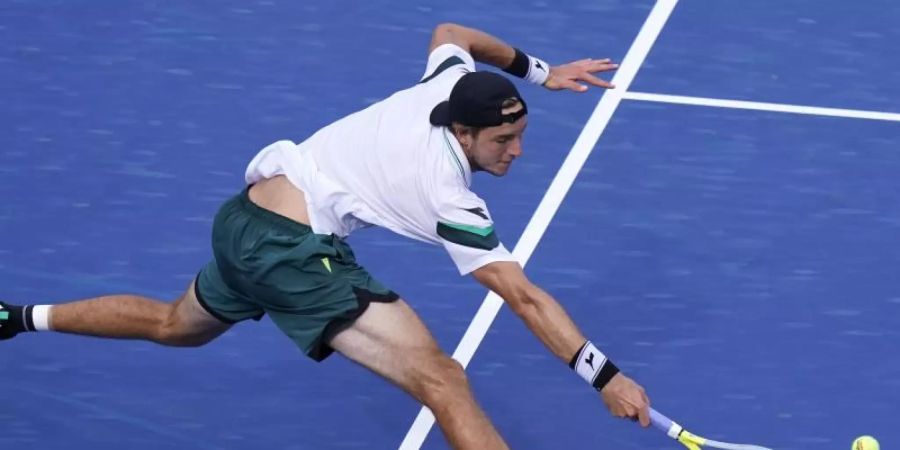 Jan-Lennard Struff hat bei den US Open die dritte Runde erreicht. Foto: Frank Franklin II/AP/dpa