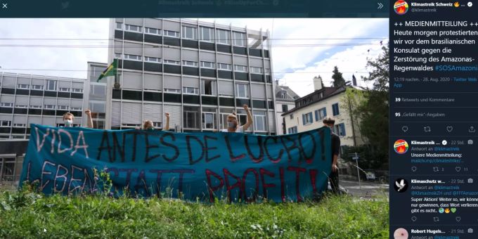 «Leben statt Profit!» fordern Aktivisten der Schweizer Klimastreik-Bewegung. Sie protestierten am Freitag in Zürich gegen die Zerstörung des Amazonas-Regenwaldes.