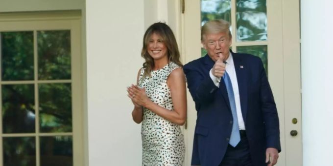 Ehepaar Trump vor dem Weissen Haus. Donald Trump