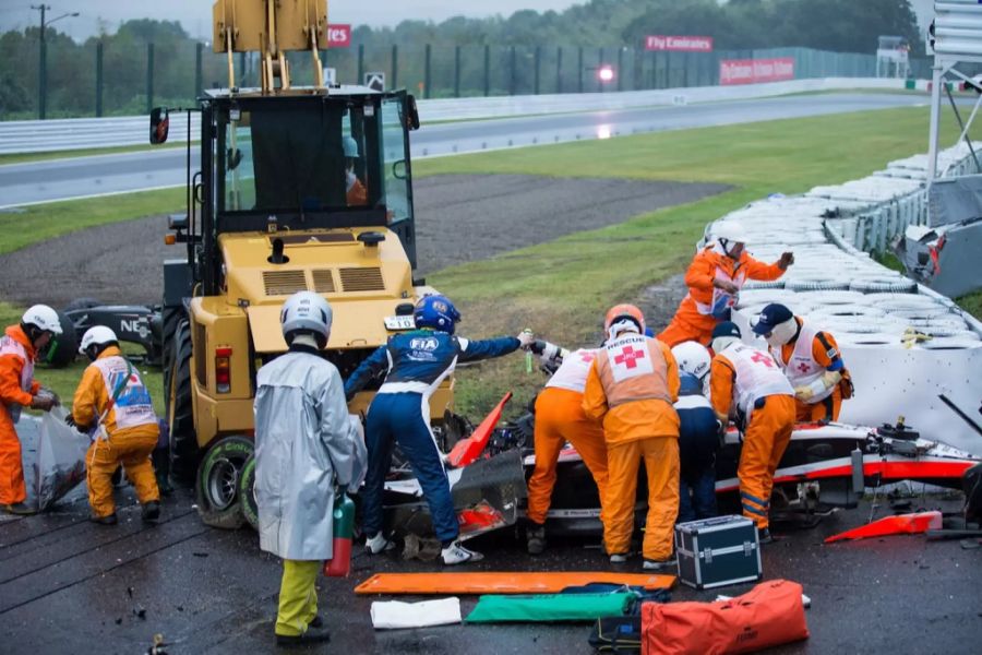 Jules Bianchi prallte beim Grand Prix von Japan 2014 in einen Bergungskran.