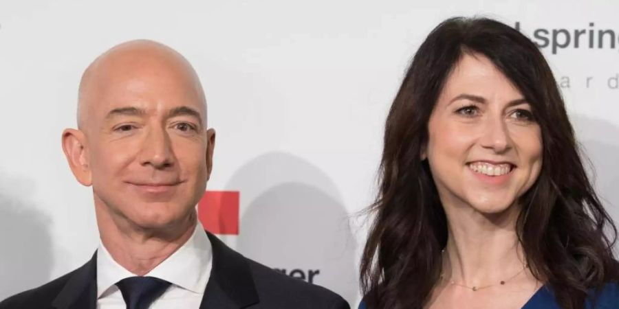 jeff bezos mackenzie scott