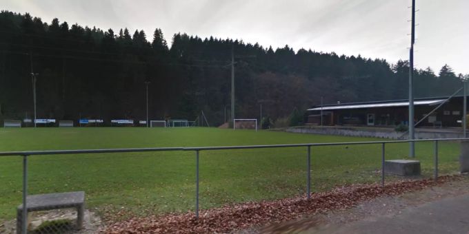 Der FC Sternenberg trägt seine Heimspiele in der Schlatt Arena in Gasel BE aus. SC Holligen 94