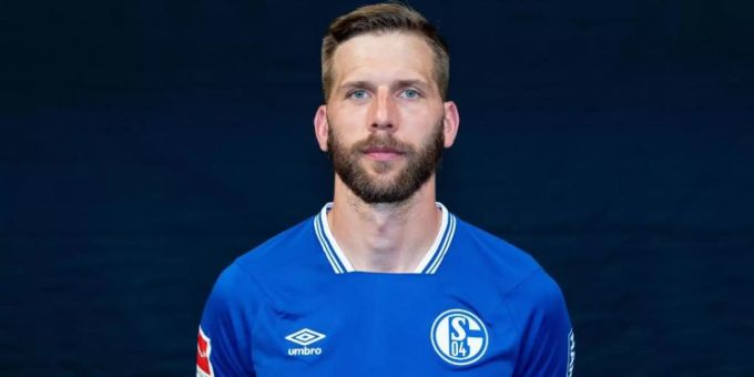 Guido Burgstaller verlässt Schalke und geht zum FC St. Pauli. Foto: Guido Kirchner/dpa Guido Burgstaller verlässt Schalke und geht zum FC St. Pauli. Foto: Guido Kirchner/dpa