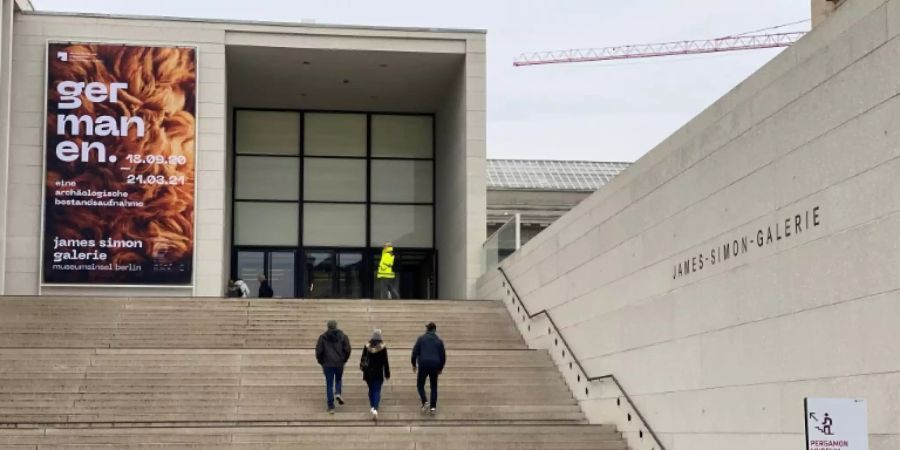 Zugang zum Pergamonmuseum