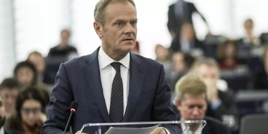 «Ich weiss, dass auf beiden Seiten des Ärmelkanals jeder erschöpft vom Brexit ist», sagte EU-Ratspräsident Donald Tusk vor den Europaabgeordneten. Foto: Jean-Francois Badias/AP