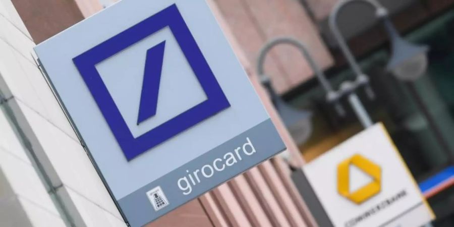 Die beiden grössten deutschen Privatbanken, Deutsche Bank und Commerzbank, hatten am 17. März erklärt, dass sie über einen möglichen Zusammenschluss der beiden Häuser beraten. Foto: Arne Dedert